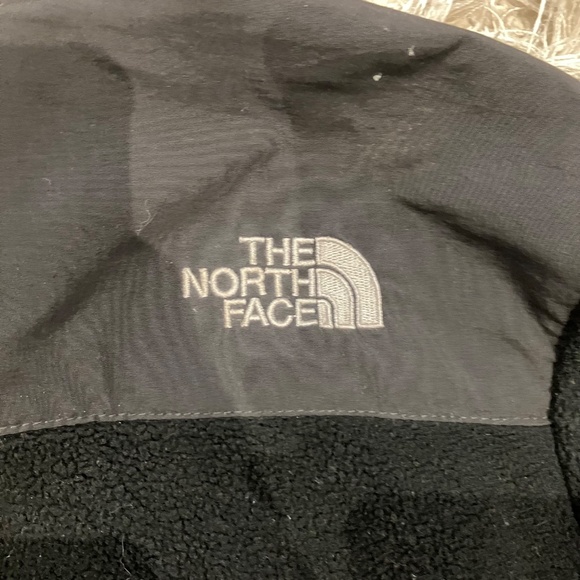 The North Face Denali Fleece Jacket - youth size 7/8 - Picture 4 of 4
